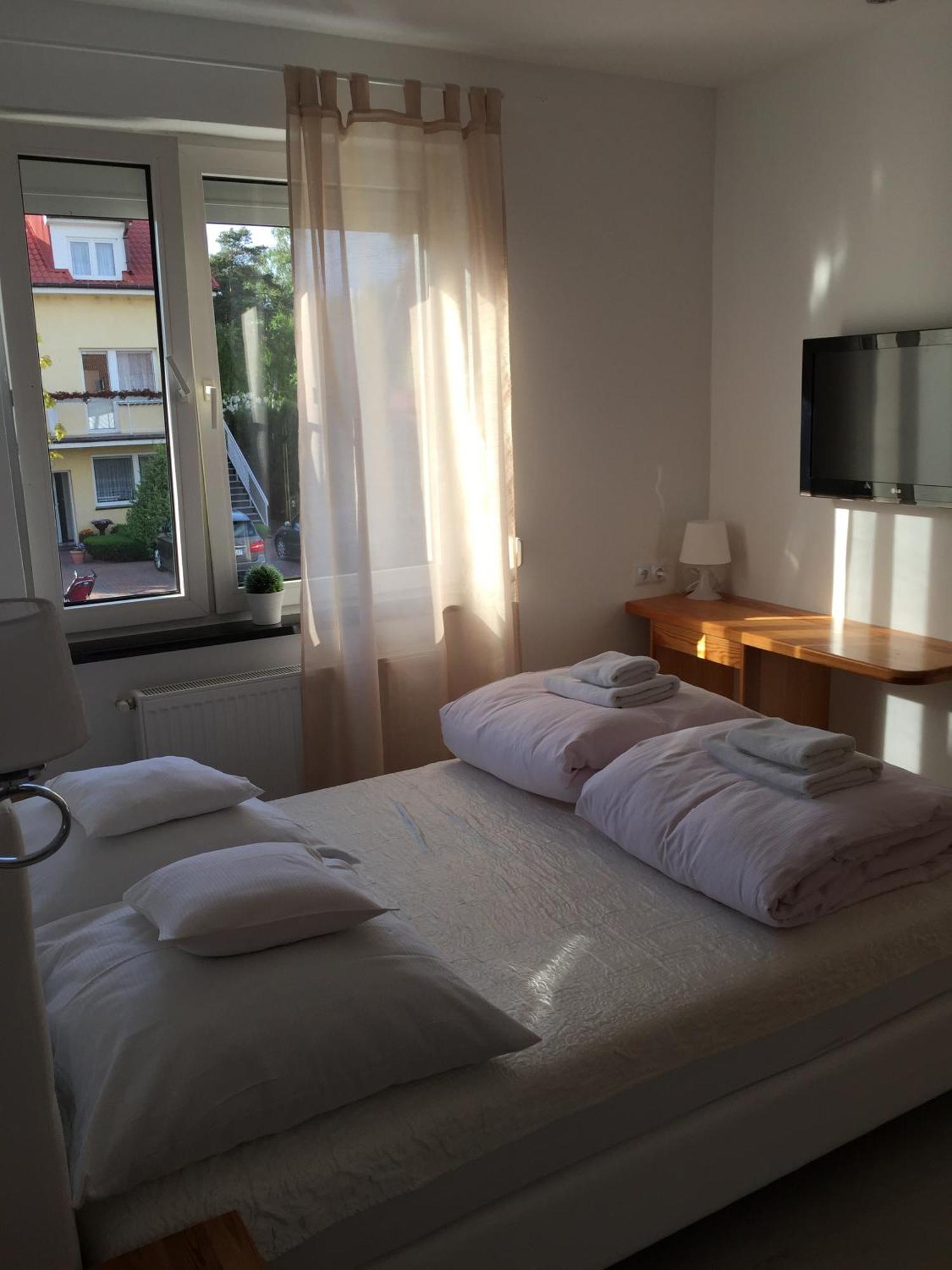 Pensjonat Kotwica Międzywodzie Habitación foto